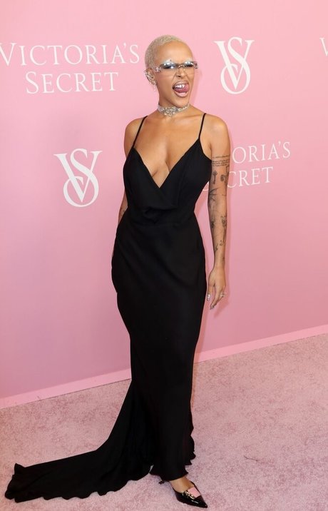 Doja Cat model pretty galleries