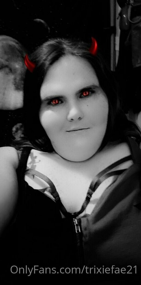 trixiefae21 star adult photos