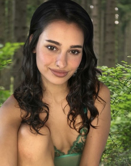 Li lana nudes model pic