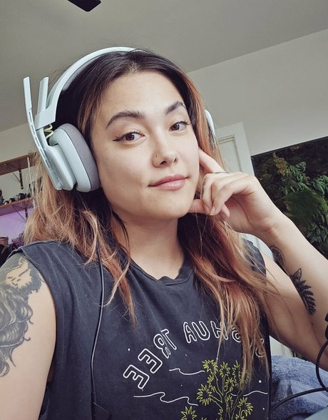 AvaGG actress gallery