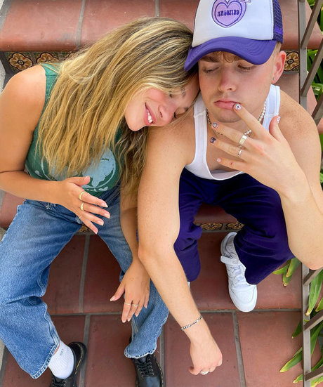 Maddie Ziegler hot actress galleries