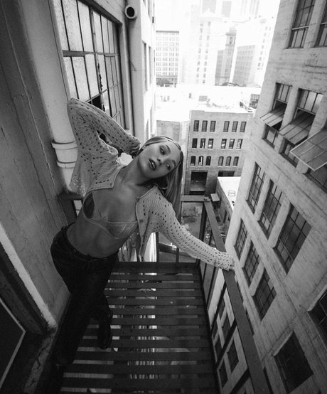 Maddie Ziegler pretty pornstar pictures