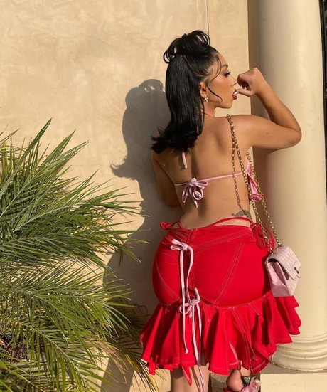 Kali Uchis porn model pic