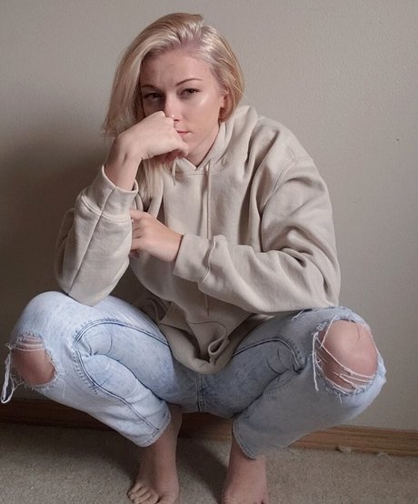 Kruzader model pornographic pictures