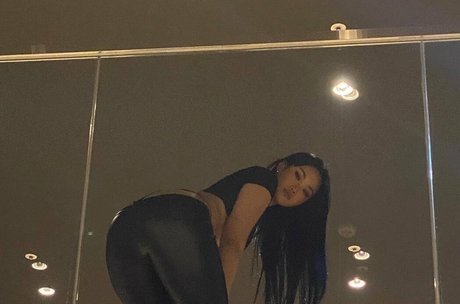 tattooed redhead onlyfans art nude gallery