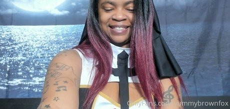 yummybrownfox pornstar nude galleries