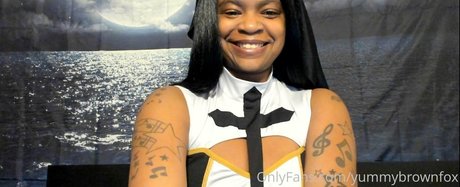 yummybrownfox top actress pics