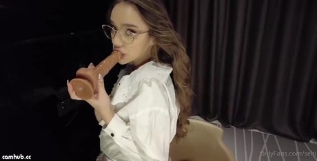 Seltin Sweety pornstar nude pics