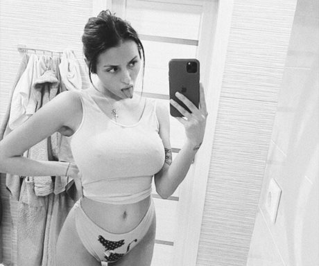 Rita Flores model adult pictures