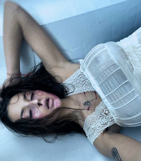 Rita Flores model exclusive images