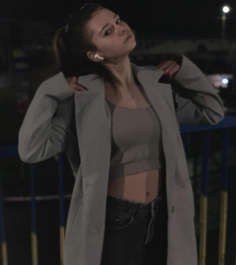 hdsonki naked actress photo