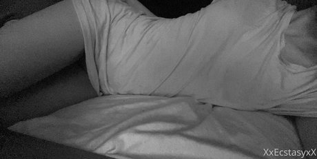 free cheech chronic nudes model pictures