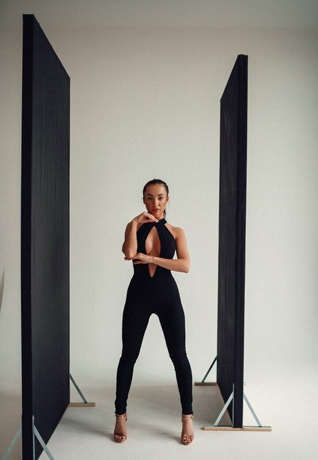 marikadurka__ model xxx pics