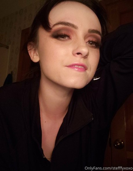 lucylawrence model nice galleries