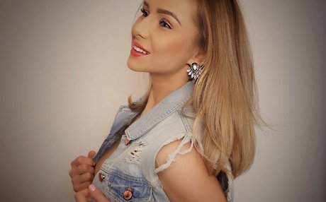 savage alessia pornstar free image