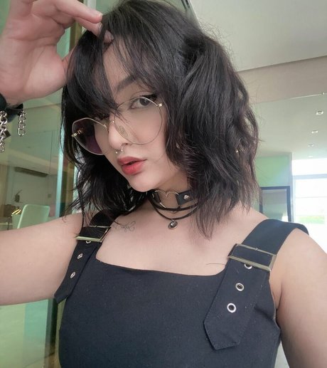 Nathye pornstar nude galleries