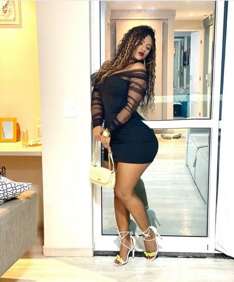 Mykaele Maylane Moraes erotic model img