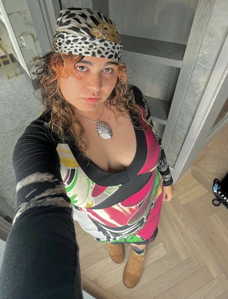 Remi Wolf nudes actress img