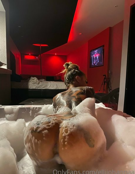 ellijohannaa model art pictures