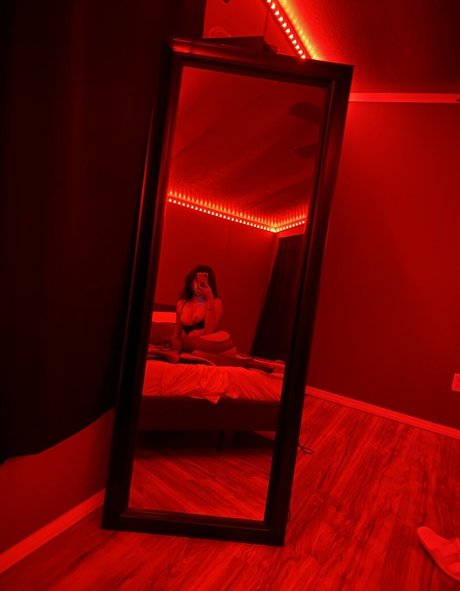 luxurypetite beautiful actress photos