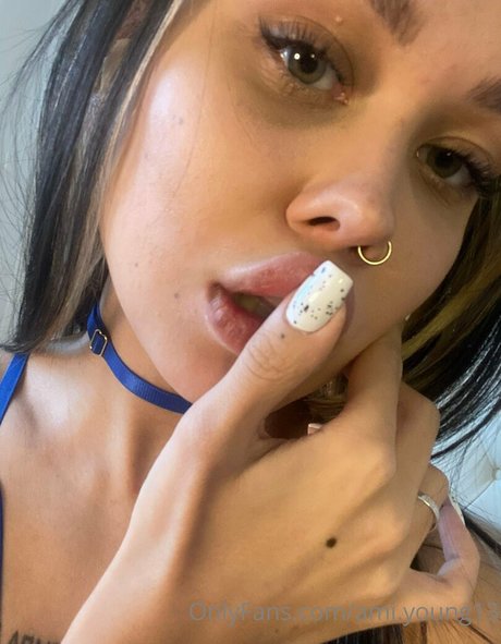 ami young13 model nude pics