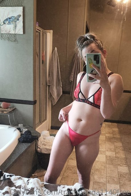 trashpanda1140free hot pornstar photo