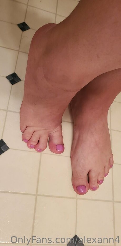 alexann4 pornstar nude picture