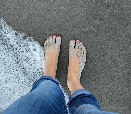 favorablefeet11 star naked archive