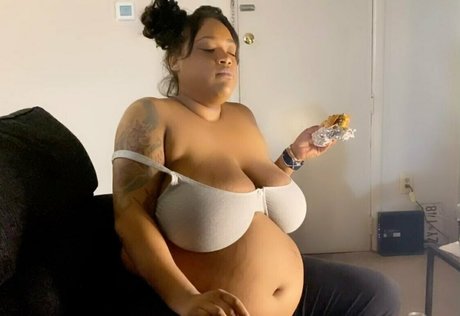 chyynotshyy hd pornstar pics