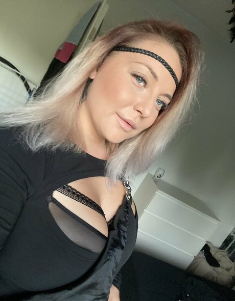 ellitelli pornstar art image