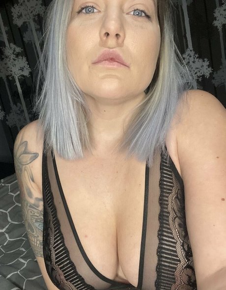 ellitelli model nice photo