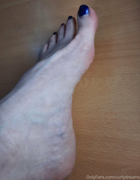 curlydreams nude pornstar photo