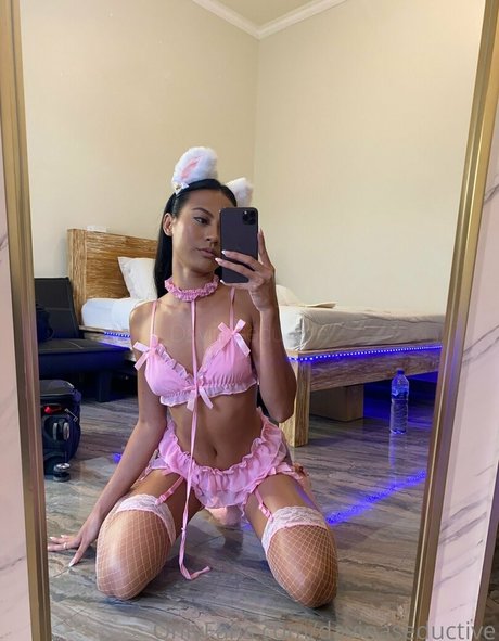 davinaseductive pornstar erotic pic