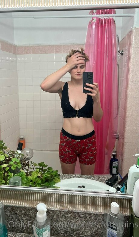 worms forbrains erotic star image