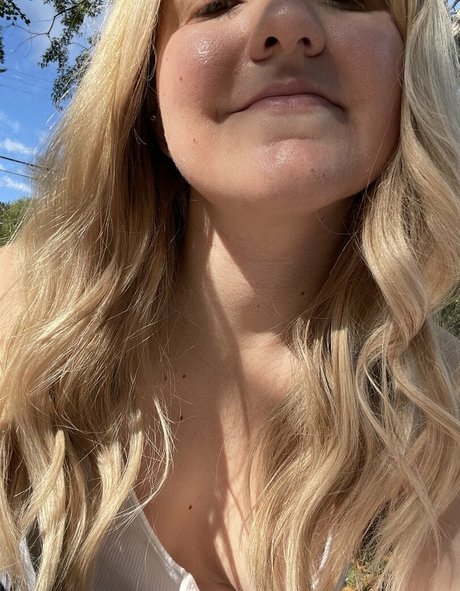 meggybunnyvip free star photo