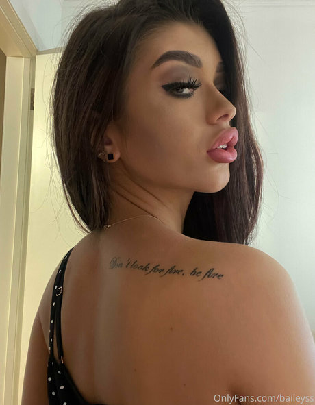 baileyss nude pornstar pics