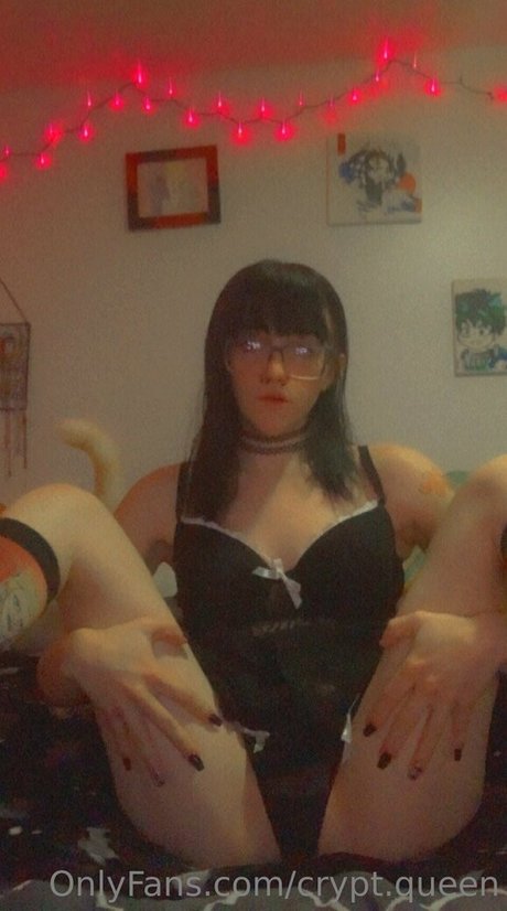 crypt queen star sexy archive