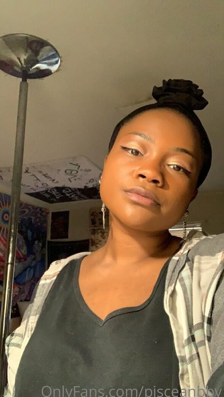 pisceanbby star nude gallery