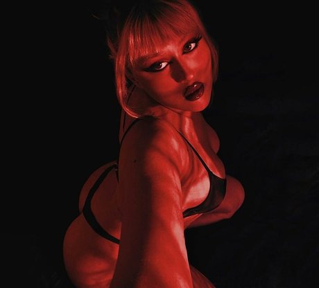 Demonkomplex naked pornstar pic