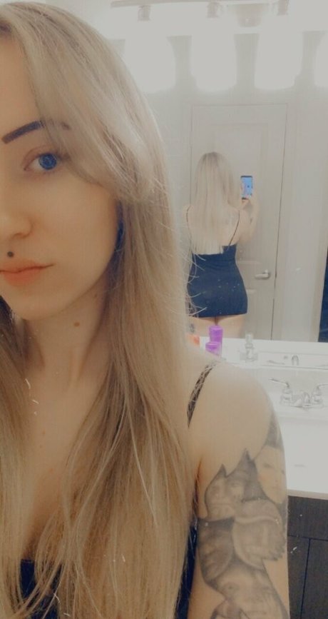 blamevalerie model exclusive gallery