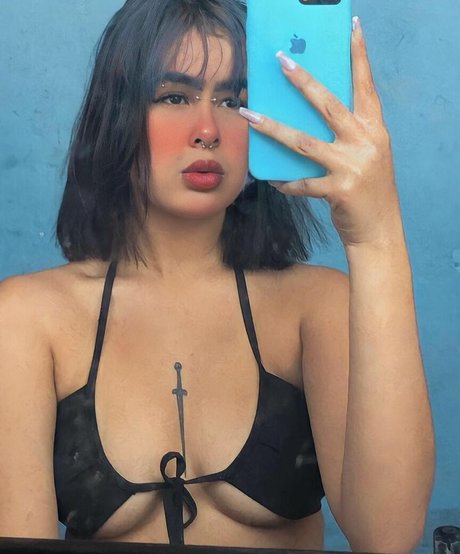 tori vicks sex model picture