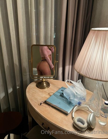 misskatrinaa star hot pic