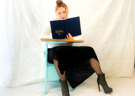 split girl naked model pics