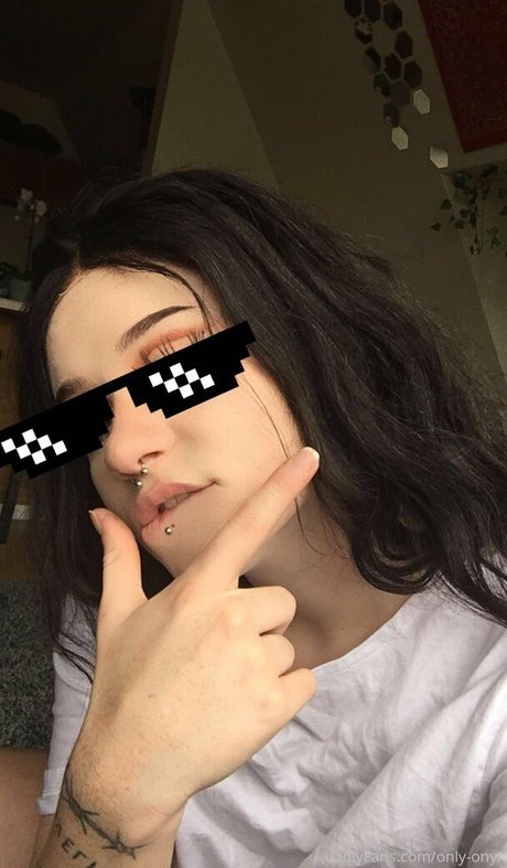 veeginas porn star img