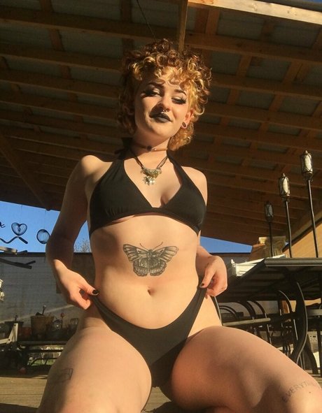 veeginas pornstar hd image