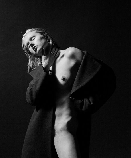 lilbiii nude actress pictures