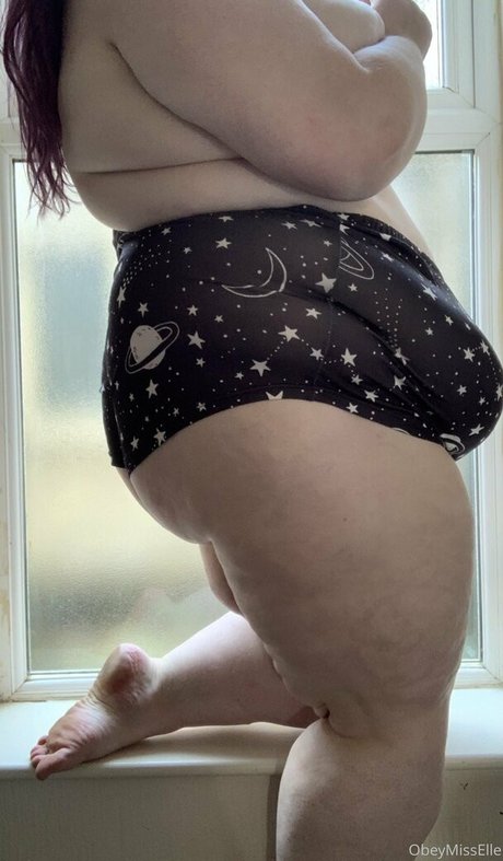 obeymisselle star beautiful picture