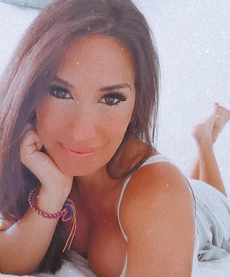 Lara Moreno star nude galleries