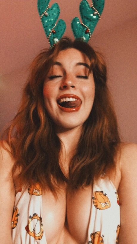 Danielle Boker hd star photos