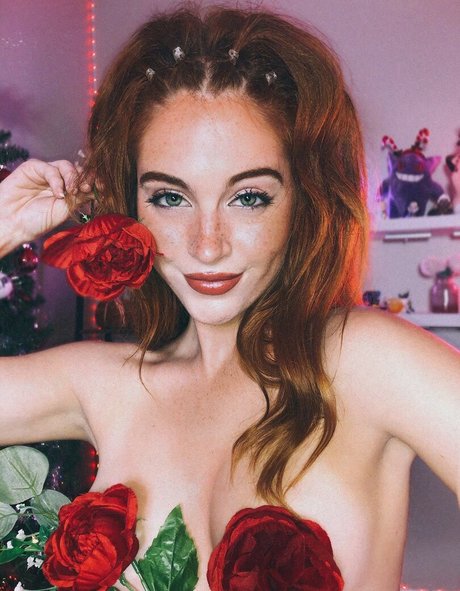 Danielle Boker erotic model pics